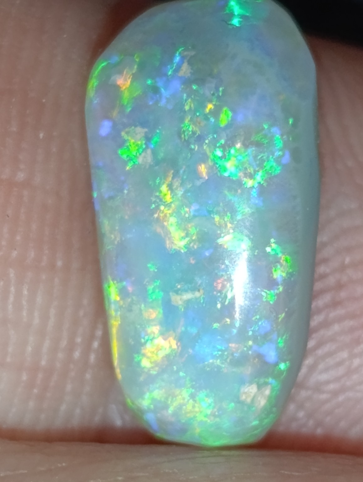 Bright Lightning Ridge opal